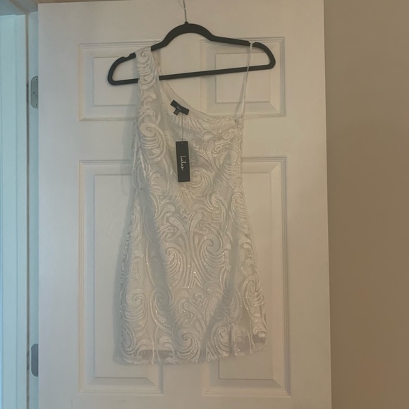 NWT Madina White Sequin One-Shoulder Bodycon Mini Dress - Picture 10 of 11